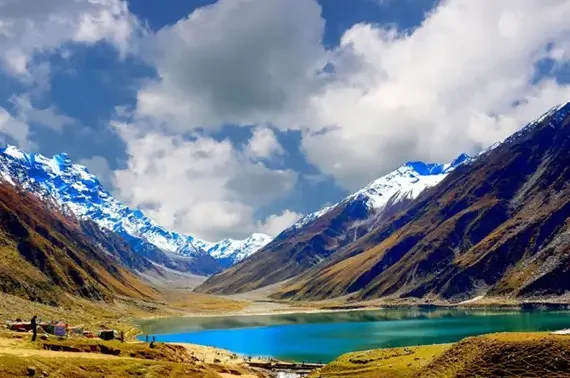 Naran Kaghan Tour Package (4 Days / 3 Nights)